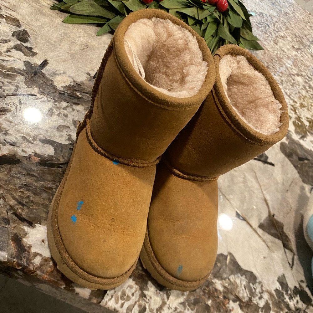 Classic Ugg Boots (Toddler)